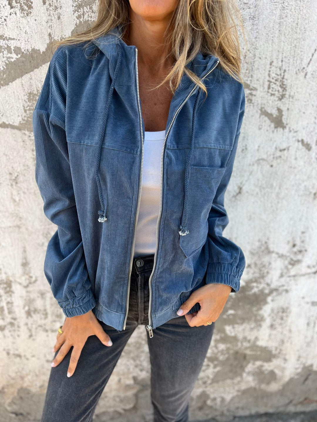 Julia | Niebieska Bluza Kaptur Sztruks Relaxed