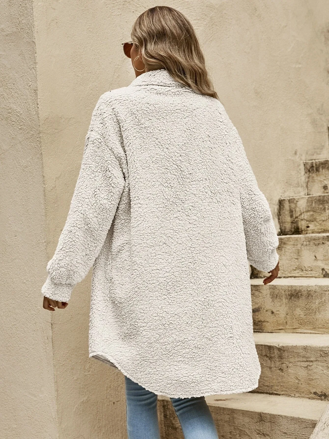 Blanka | Biały Szakiet Oversize z Długim Rękawem