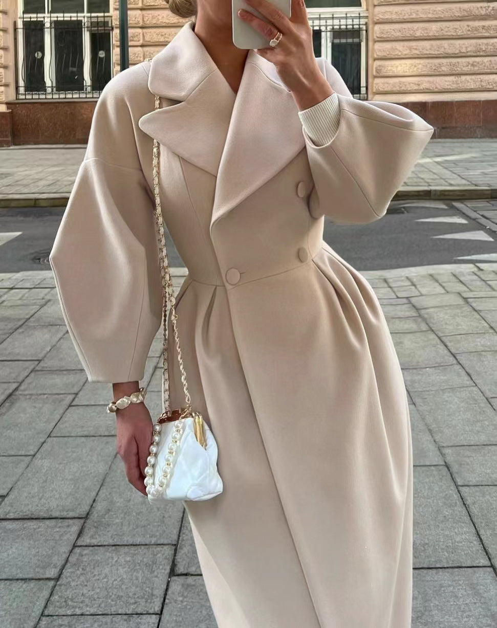 Liliana | Kremowy Płaszcz Dwurzędowy z Długim Rękawem Maxi