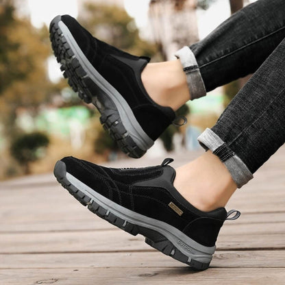 Sasza | Niebieskie Zamszowe Buty Slip-On z Grubą Podeszwą