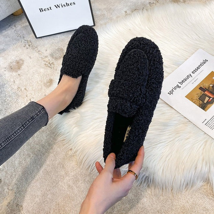Maja | Kremowe Buty Loafersy z Futerkiem Wsuwane