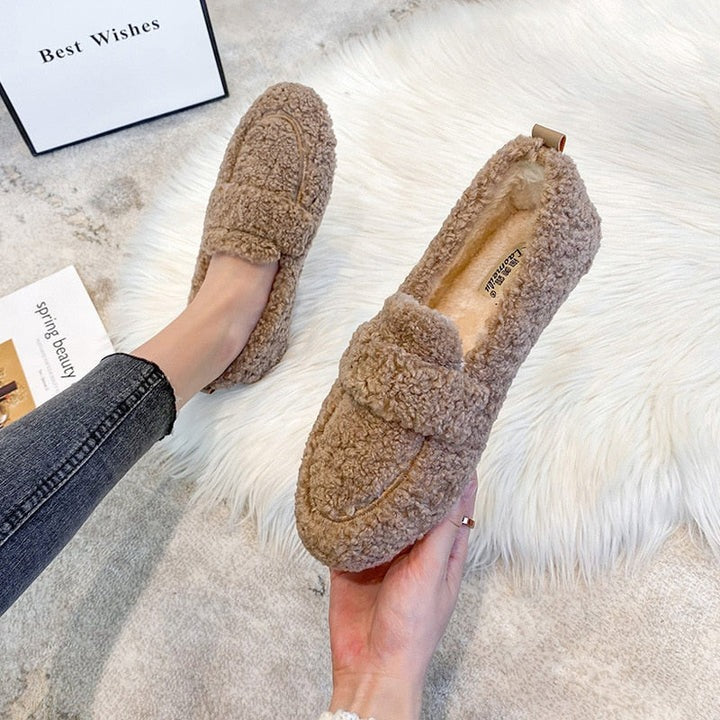 Maja | Kremowe Buty Loafersy z Futerkiem Wsuwane